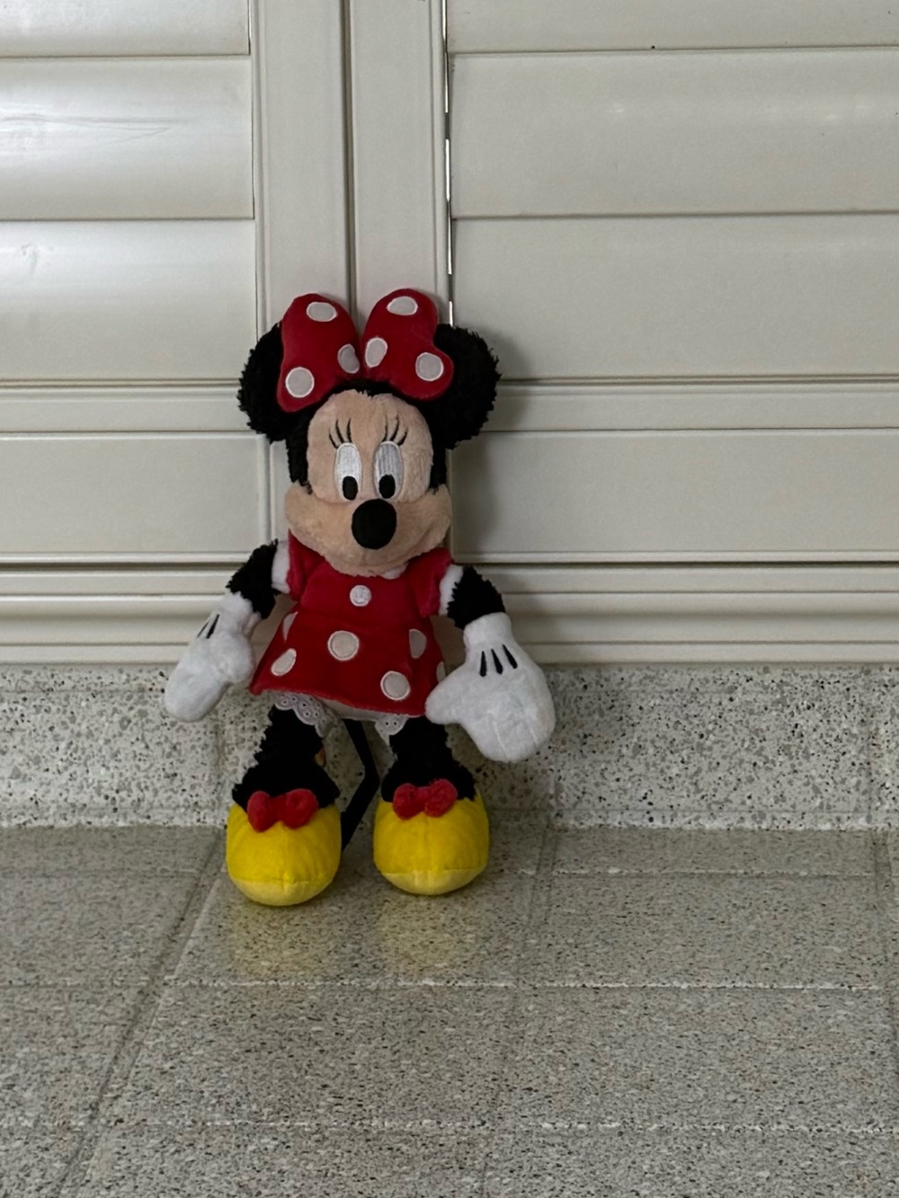 Authentic Minnie Mouse 11"Bean Bag Plush